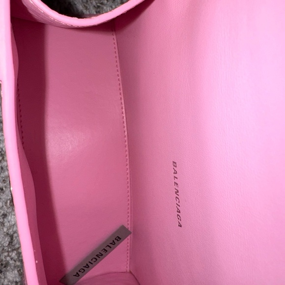 Hourglass XS Handbag Crocodile Embossed - Picture 6 of 9